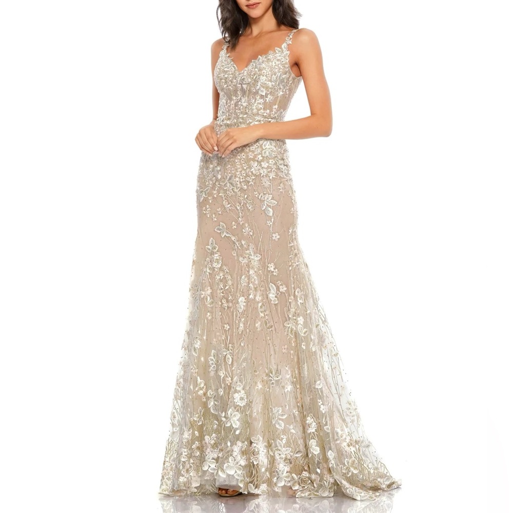 NWT Mac Duggal Floral Embroidered Corset Bodice Gown size 0 - Style 67492